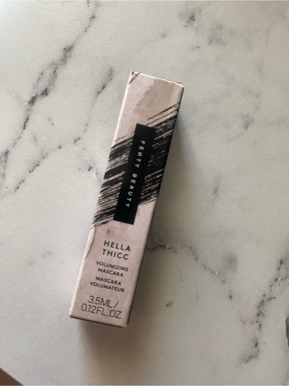 Fenty Beauty Hella Thicc Volumizing Mascara - Black